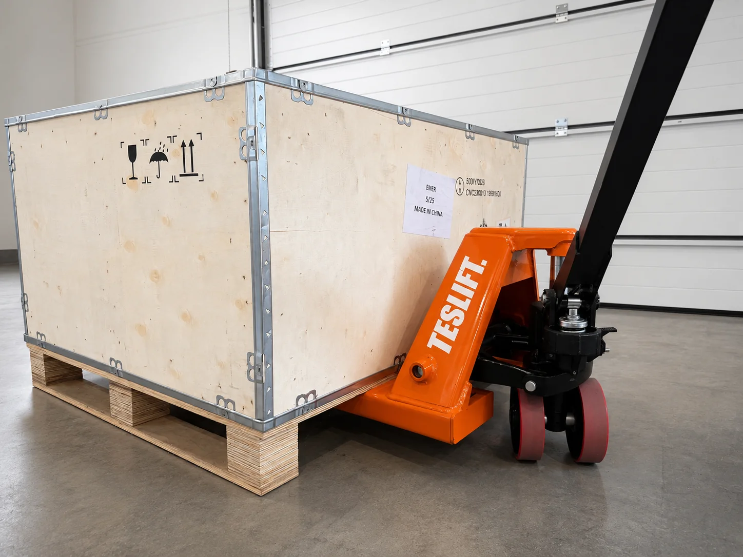 Teslift ručni paletar 5000 kg – 550 × 1150 mm – PU točkići