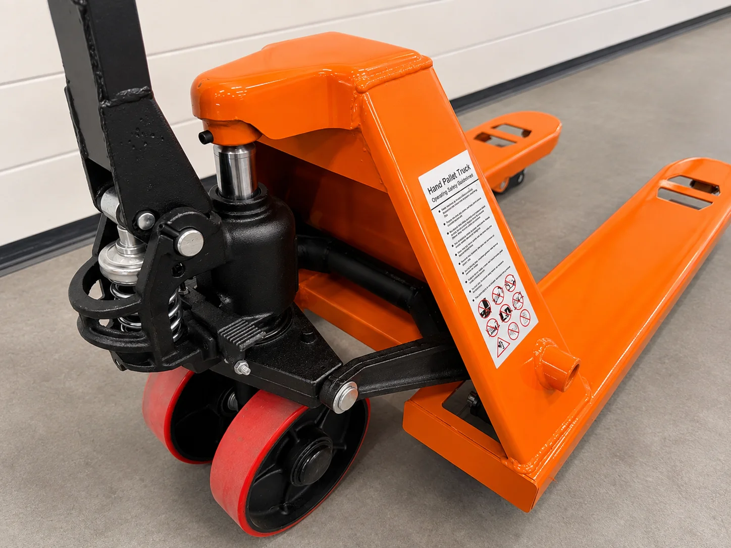 Teslift kratki ručni paletar 2000 kg – 550 × 800 mm – PU točkići