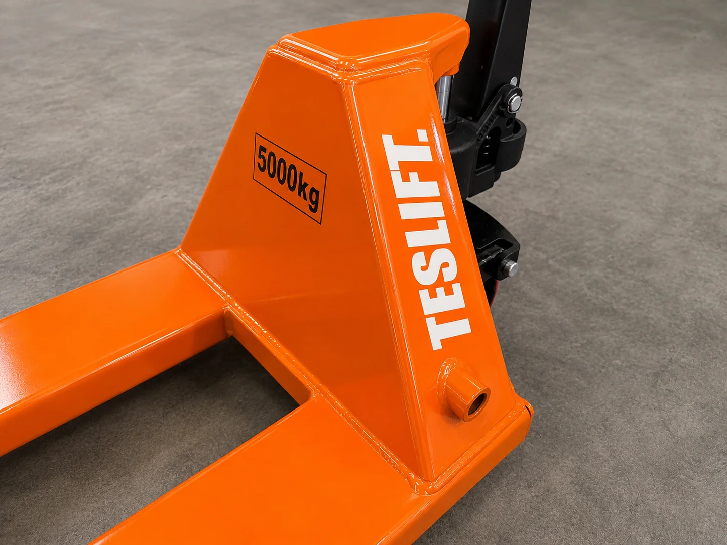 Teslift ručni paletar 5000 kg – 550 × 1150 mm – PU točkići